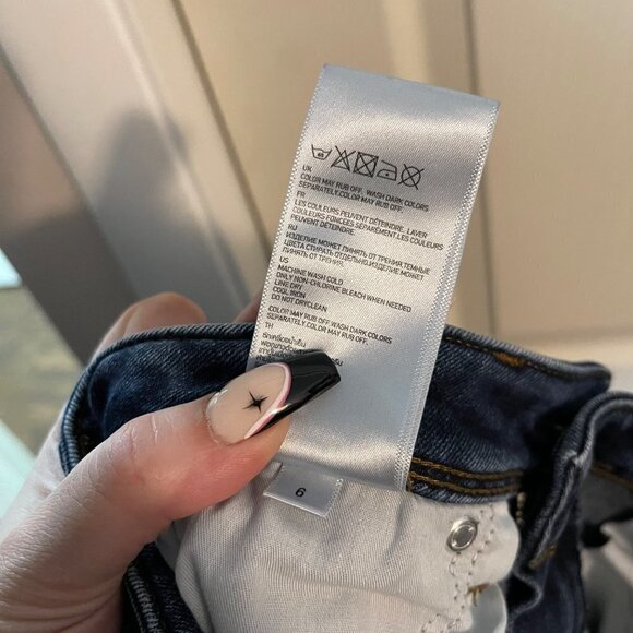 Uniqlo Womens Blue Dark Wash Low Rise Y2K Slim Straight Ankle Jeans Size 6 - Picture 3 of 8